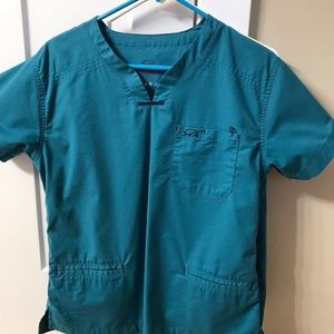 Iguanamed scrubs